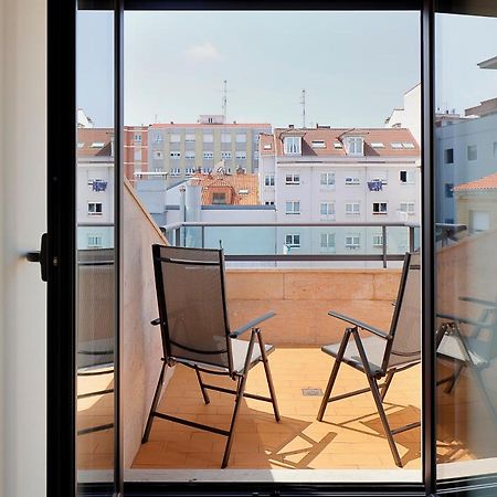 Atico Con Terraza, Vistas Al Mar Y Parking En Playa De S Lorenzo Gijon Exterior photo