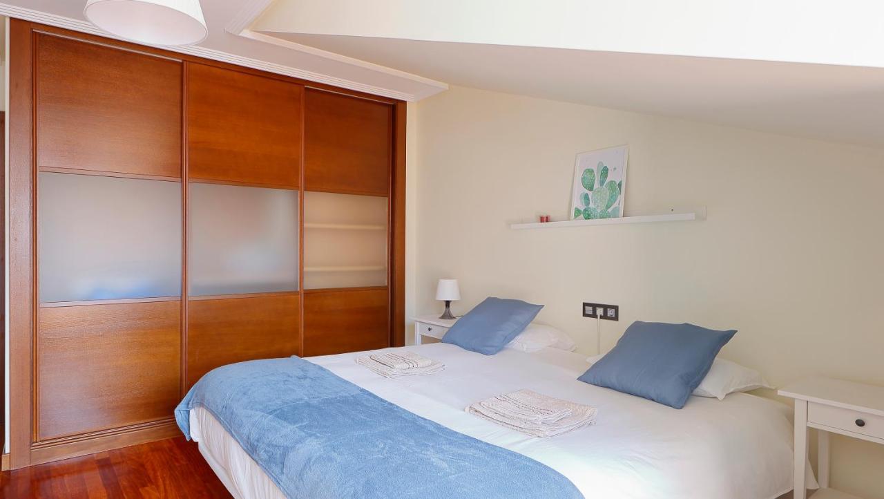Atico Con Terraza, Vistas Al Mar Y Parking En Playa De S Lorenzo Gijon Exterior photo