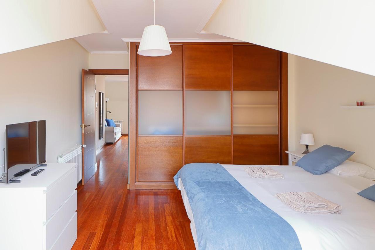 Atico Con Terraza, Vistas Al Mar Y Parking En Playa De S Lorenzo Gijon Exterior photo